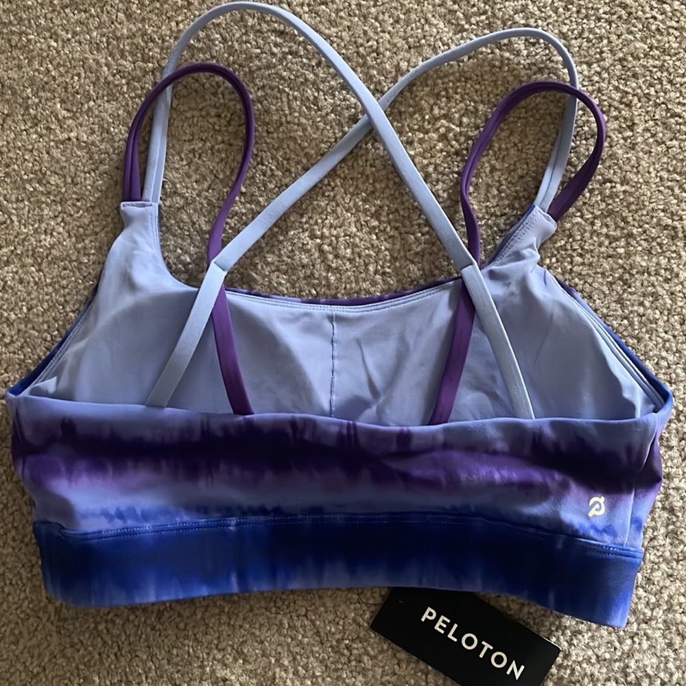 Peloton Sundays with Love sports bra Medium new - Picture 2 of 3